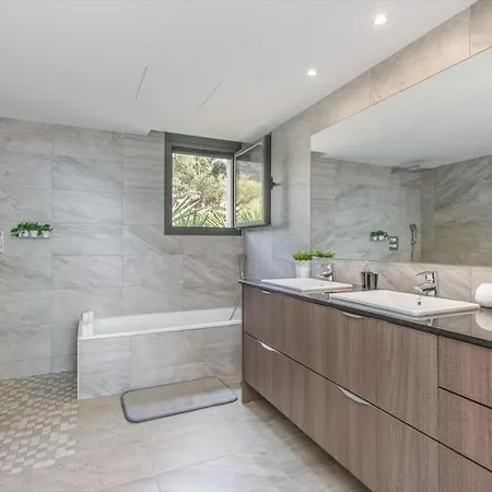Luxury With Jacuzzi - Costa Brava * Palau Saverdera