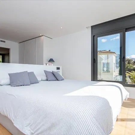 Luxury With Jacuzzi - Costa Brava فيلة
